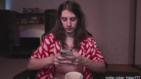 julian_cassablanca online show from April 18, 3:19 am