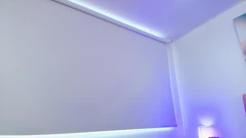  JULIANA CASTRO online show from March 12, 2:10 pm