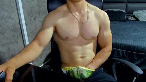 Julian online show from October 10, 10:10 am