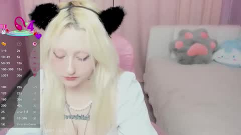 JuliaSharkk online show from November 15, 10:11 pm