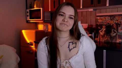 julidropp online show from February 18, 6:08 pm