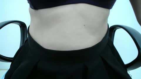 julie9x online show from November 28, 10:17 pm