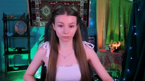 juliedaniel online show from February 4, 8:07 am