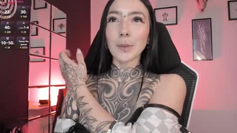 juliet_sourire online show from September 17, 2:20 pm