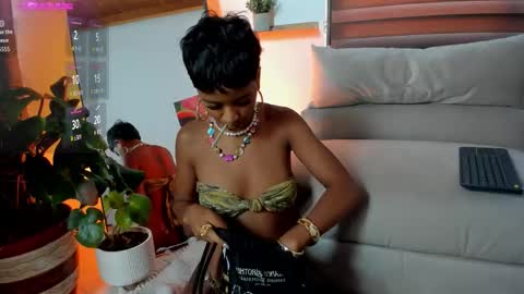 Juli online show from October 4, 3:43 pm