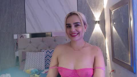 julieta__fox_ online show from March 20, 1:54 am