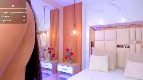     online show from February 21, 10:13 pm