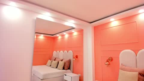     online show from September 26, 11:13 pm