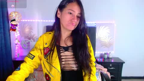 julietacollins06 online show from February 18, 2:06 pm