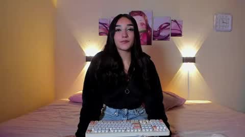 juli online show from April 29, 1:49 pm