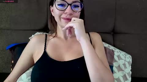 Jully online show from July 7, 11:36 am