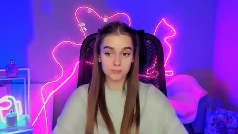 junewoods online show from February 20, 3:47 pm