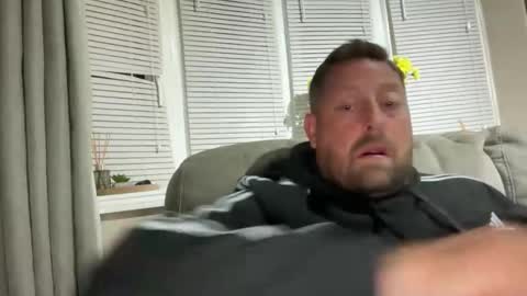 Junky online show from April 27, 9:12 pm