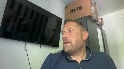 Junky online show from April 23, 3:57 pm