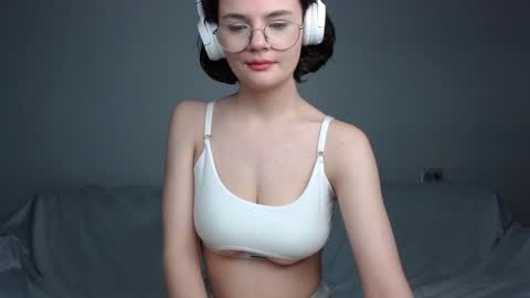 JunneWers online show from January 21, 9:36 pm