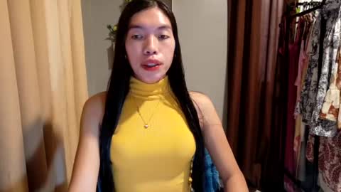 jusa_yan online show from June 18, 1:55 am