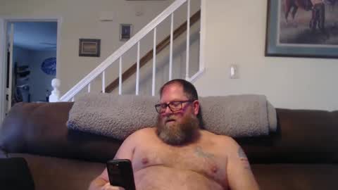 Snapshot of justaguyandnaked chatting on January 2, 9:07 pm justaguyandnaked online show from January 2, 9:07 pm
