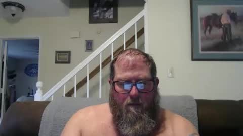 Snapshot of justaguyandnaked chatting on October 18, 5:50 pm justaguyandnaked online show from October 18, 5:50 pm