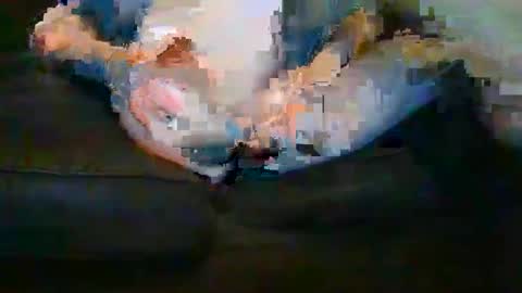 justbeing000000 online show from January 15, 9:02 am