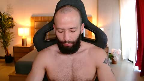 Justin online show from January 18, 9:35 pm