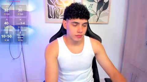 justin_payn14 online show from June 17, 12:21 pm