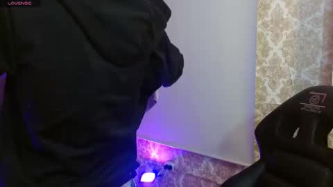  justin  online show from March 17, 11:37 am