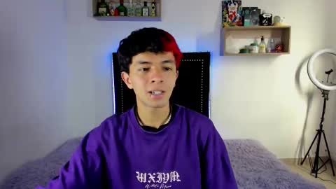 Justine online show from December 19, 2:12 pm