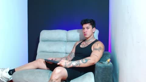 justinfuller_31 online show from February 2, 2:31 am