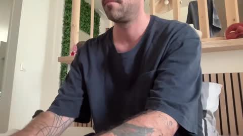 Snapshot of justmeandyou00 chatting on February 9, 11:58 am justmeandyou00 online show from February 9, 11:58 am