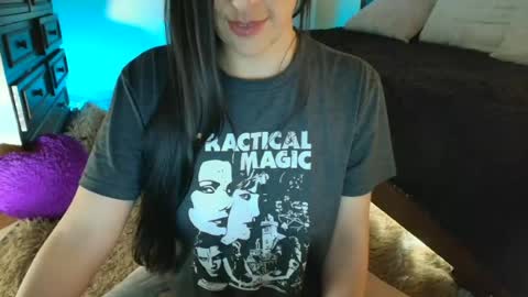 Katt your neighborg online show from July 29, 9:37 pm