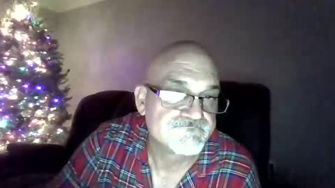 justredneck online show from December 6, 5:47 am