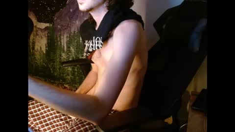 juststonie online show from November 29, 6:21 am