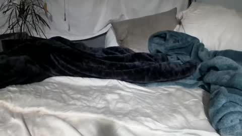 jwolf11851725 online show from October 27, 4:45 am