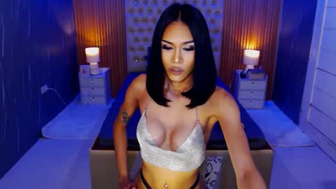 Snapshot of jynxocean chatting on December 3, 4:11 pm Jynx online show from December 3, 4:11 pm