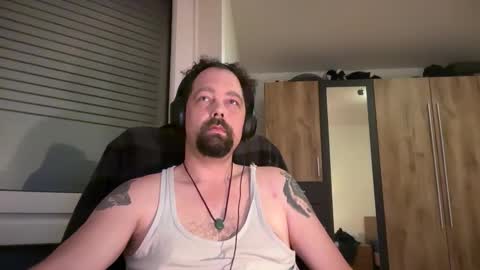 niceoregano online show from December 23, 5:13 am