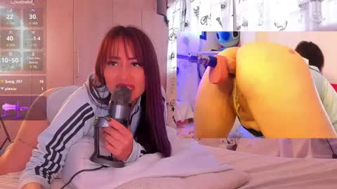  Karolin  online show from March 8, 9:52 pm