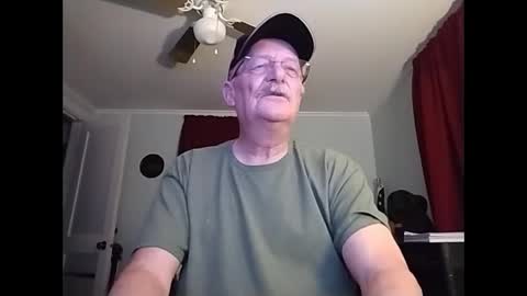 kabriggs137 online show from January 17, 1:15 am