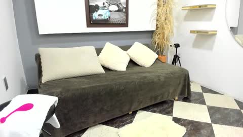 Antonella online show from September 10, 9:32 am