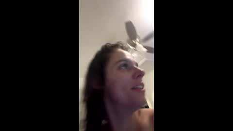 kahlamlea1 online show from April 1, 4:57 am