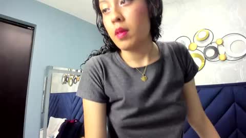 kaira_luxury online show from April 17, 3:09 am