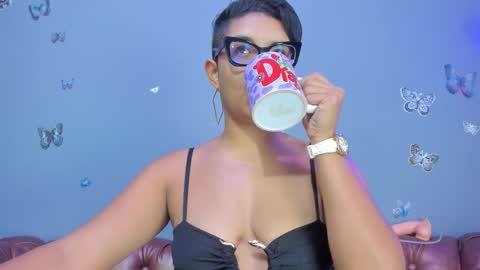 kaira_mosse_ online show from January 6, 11:47 am