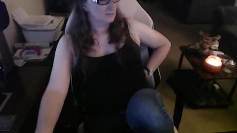 Snapshot of kait331 chatting on September 28, 1:47 am Camprincess331 online show from September 28, 1:47 am