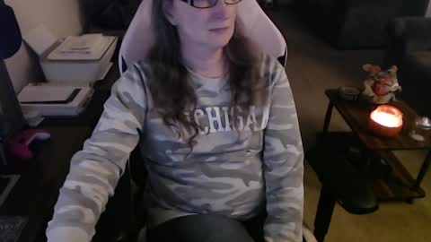 Snapshot of kait331 chatting on October 29, 1:29 am Camprincess331 online show from October 29, 1:29 am