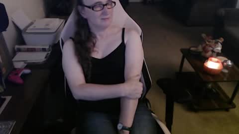 Snapshot of kait331 chatting on October 7, 2:29 am Camprincess331 online show from October 7, 2:29 am