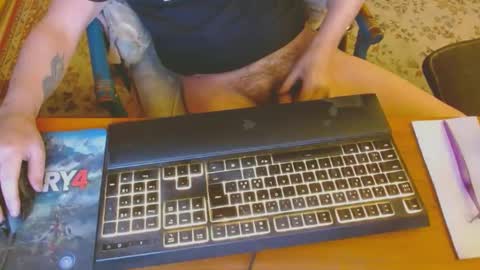 Snapshot of kaiuty chatting on December 17, 4:21 pm Leon online show from December 17, 4:21 pm