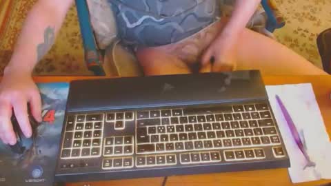 Snapshot of kaiuty chatting on January 27, 7:03 pm Leon online show from January 27, 7:03 pm