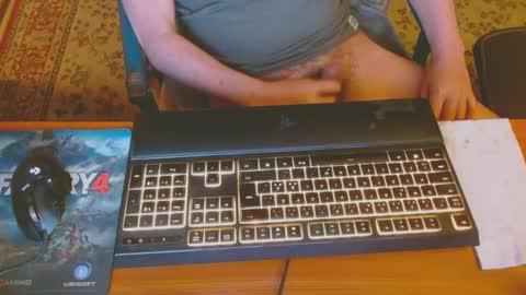 Snapshot of kaiuty chatting on January 3, 12:00 am Leon online show from January 3, 12:00 am