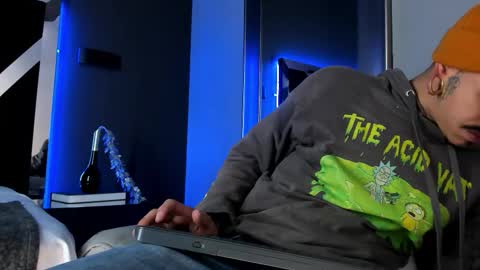 Kale online show from December 18, 11:05 am