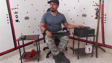 Snapshot of kalethbigdick88 chatting on October 2, 7:12 pm Kaleth online show from October 2, 7:12 pm