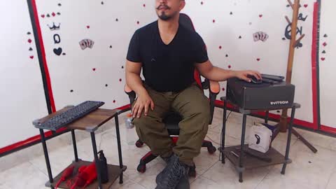 Snapshot of kalethbigdick88 chatting on September 17, 5:49 pm Kaleth online show from September 17, 5:49 pm